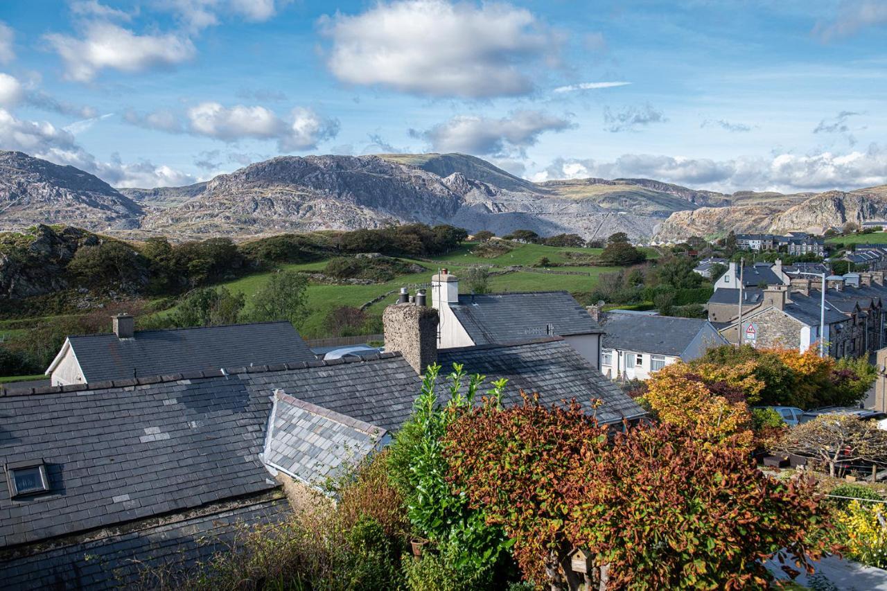 Homely Cottage With Garden And Mountain-View Blaenau Ffestiniog Exterior photo