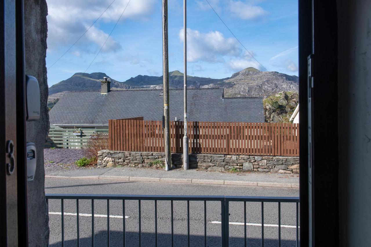 Homely Cottage With Garden And Mountain-View Blaenau Ffestiniog Exterior photo