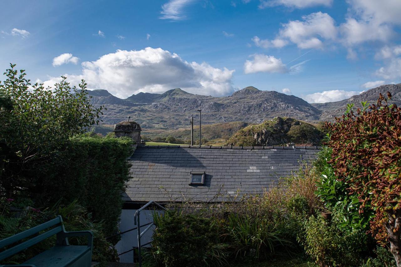 Homely Cottage With Garden And Mountain-View Blaenau Ffestiniog Exterior photo
