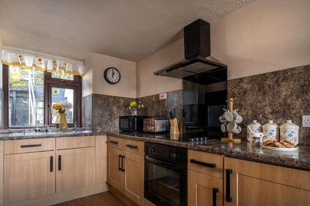 Homely Cottage With Garden And Mountain-View Blaenau Ffestiniog Exterior photo